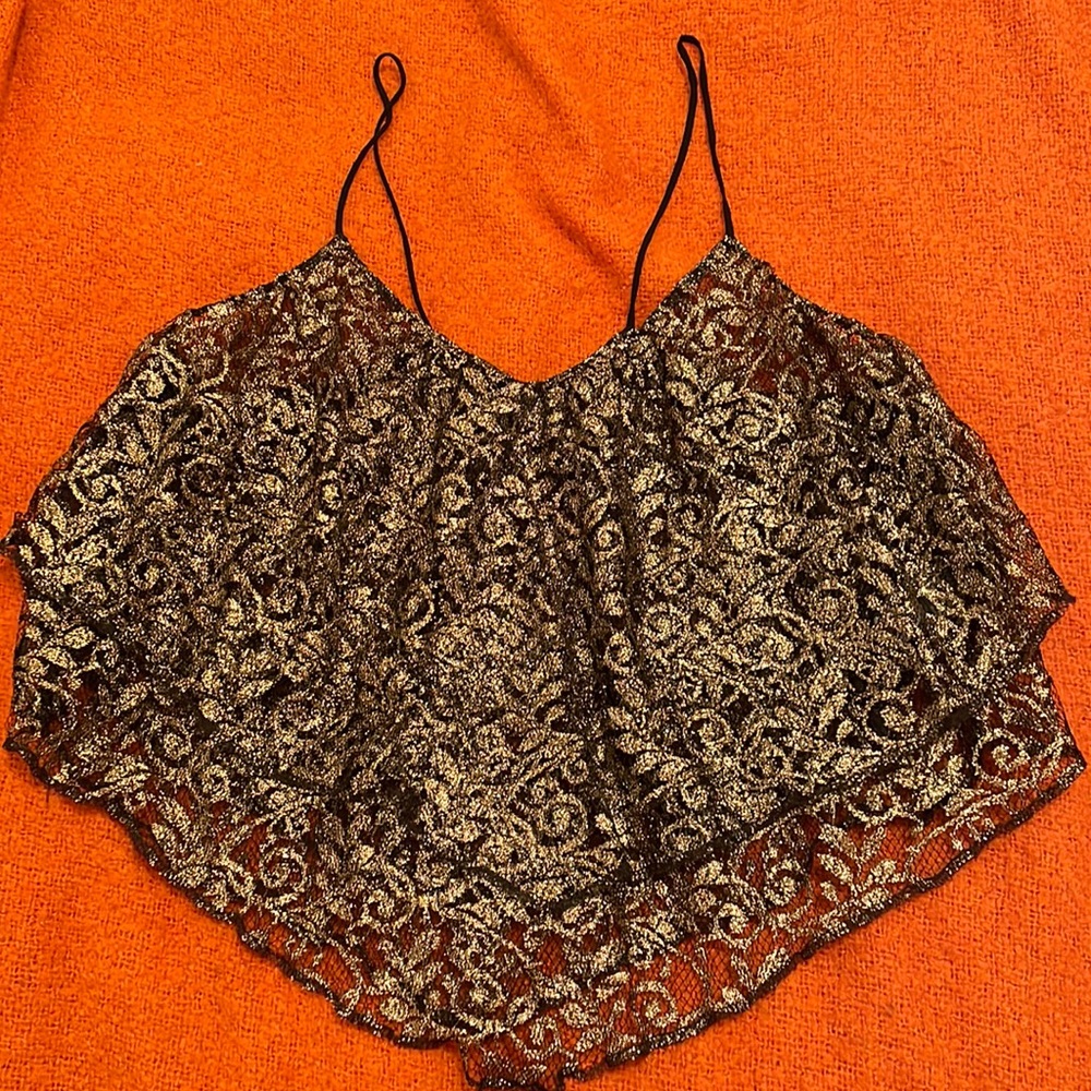 🎵⚜️Ecote glamorous black and gold tank⚜️🎵